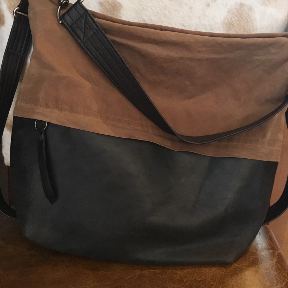 Rough and Tumble Large City Safari “Shawna 1.0”